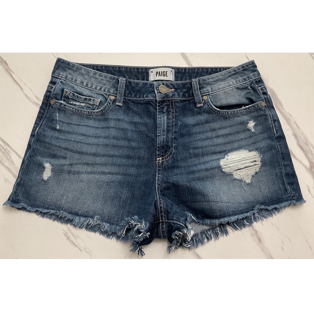 PAIGE Daryn Short Izza Destructed Denim Cutoff Shorts Size 30 4551305-813